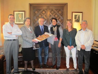 El regidor Castillo ha agraït als organitzadors que fomentin la física entre els alumnes i ha reiterat el suport de la Paeria a aquest tipus d’esdeve….