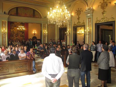 Jesús Castillo ha presidit la recepció que la Paeria ha fet als alumnes de l'Olimpíada Nacional de Física 2013.