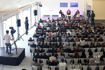 Centenars de persones han assistit a la conferència, organitzada per la Demarcació de Lleida del Col·legi de Periodistes de Catalunya.