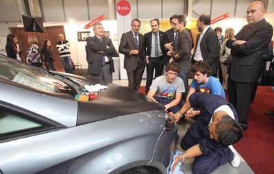 24 especialitats de la FP són presents a la Fira de la Formació i Trebal. A la imatge, un dels estands.