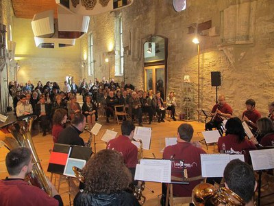 La XVIII Festa de Moros i Cristians de Lleida ha tingut de pregonera la tinenta d'alcalde Monte Parra i després ha actuat la banda Ilerband.