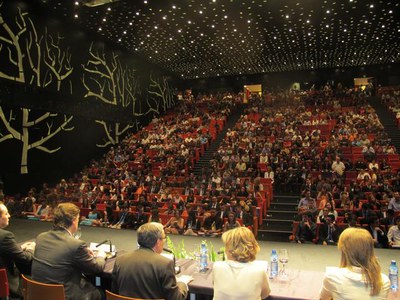 L'acte de lliurament de les orles acadèmiques d'Ilerna s'ha fet a La Llotja.