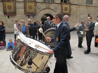 L'alcalde ha assistit a l'Entrada infantil i al concurs de bandes de la Festa de Moros i Cristians.