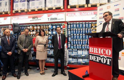 Per a l’obertura d’aquest nou establiment, Brico Depôt ha comptat amb la Paeria per a la recerca del personal, que s’ha fet mitjançant un procés de s….