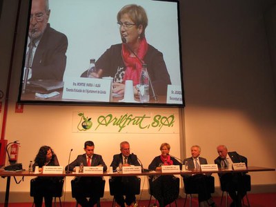 La tinenta d’alcalde Montse Parra ha assistit a la celebració d’aquests 50 anys de la central hortofructícola.