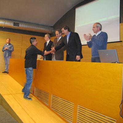 Fotografia de l'entrega de diplomes.