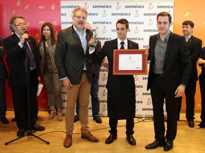 Fèlix Larrosa, en el lliurament de premis al millor sommelier de Catalunya 2013, que ha estat el lleidatà Toni Lara.