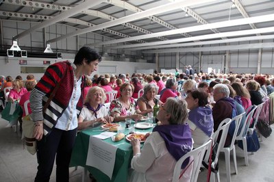 L'alcaldessa accidental, Marta Camps, ha saludat tots els assistents a la trobada.
