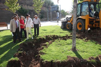 Aquesta actuació, que estarà acabada la propera tardor, permetrà el gir a l'esquerra, a través de regulació semafòrica, als vehicles que venen de la ….