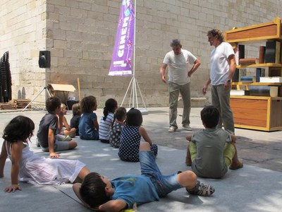 L'espectacle Contes per la salut, de Comèdies Arrencacebes i la Fundació Ferreruela Sanfeliu, aquest matí a Cinemón.