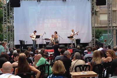 Actuació musical del grup Lisbeth Brazilian 4et, al Cinemón.