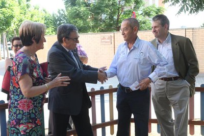 La Paeria ha posat el seu nom a un carrer del barri de Cappont com a reconeixement per la seva gran contribució a la vida dedicada a l’oci i l’espect….