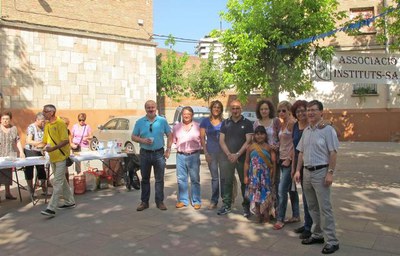 Diversos regidors de la Paeria han participat en l’esmorzar popular que s’ha fet per les festes de l'AV Instituts-Sant Ignasi.