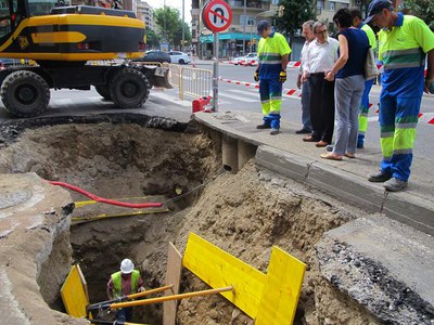 Els tècnics han detectat el punt de la fuita del col·lector i s’espera que el dimarts hagin acabat els treballs de reparació tant del col·lector com ….