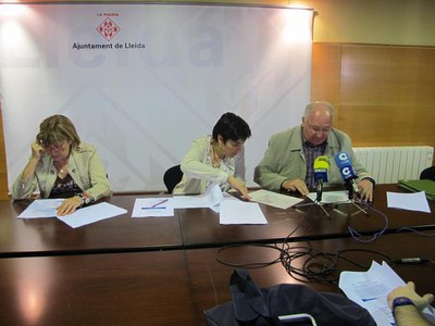 En el marc d’aquesta presentació, Camps ha explicat que la ciutat de Lleida ha guanyat en el darrer any 1.000 noves places d’aparcament gratuït i dis….