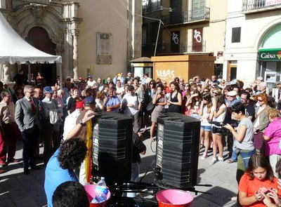 El regidor Fèlix Larrosa ha fet algunes parades del recorregut de la Ruta del Garrotín.