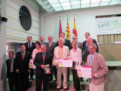 El paer en cap, Àngel Ros, i el conseller d'Agricultura, Josep Pelegrí, acompanyats dels altres patrons de Fira de Lleida, han presidit la cloenda i ….