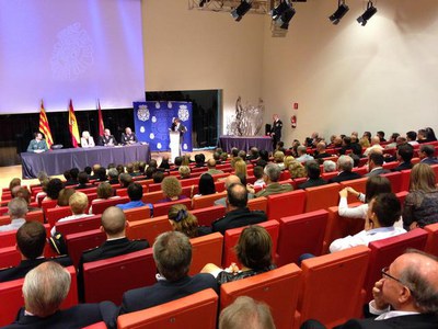 La Llotja ha acollit el lliurament de reconeixements en el marc de la celebració del patró de la Policia Nacional..