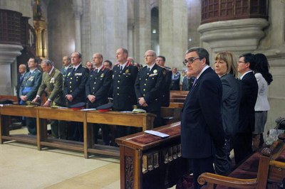 Àngel Ros ha assistit la missa en honor a la Verge del Pilar a la Catedral Nova, oficiada pel bisbe Piris..