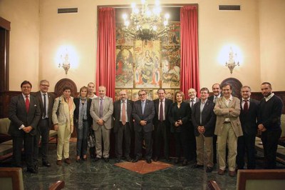 Fotografia de família, amb les pubilles i els hereus de Balàfia.