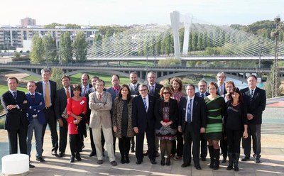 La xarxa, que també va presidir Lleida, està integrada per les 18 ciutats amb Alta Velocitat. Els seus representants s'han reunit avui a la Llotja..