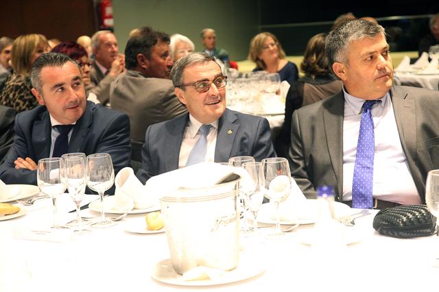 Àngel Ros, amb el president i el vicepresident d'Asaja, Pere Roqué i Josep Pujol