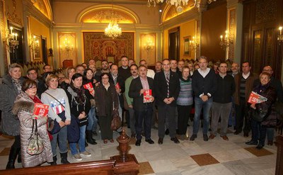 Foto de família dels assistents a la presentació del llibre de la UGT..