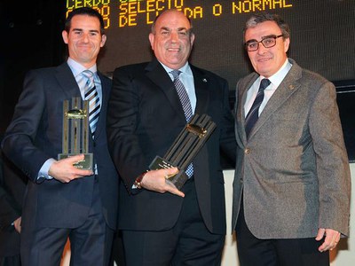 Fotografia amb els premiats.