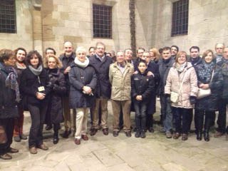 Una vintena de persones han participat en la primera de les tres visites temàtiques sobre el Nadal.