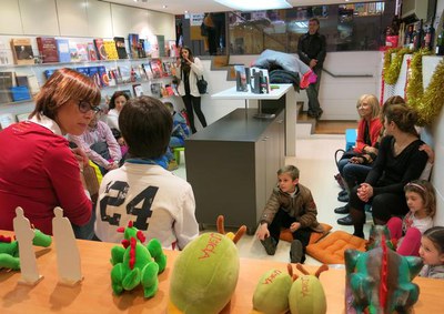 Més de cent nens i nenes han participat en el Contacontes de Turisme de Lleida, que s’ha estrenat enguany, en què persones del món cultural, turístic….