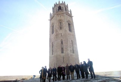 El deteriorament del material del campanar, sobretot de la torre, així com el risc de col·lapse que presentaven alguns dels pinacles del conjunt cate….