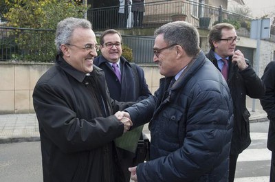 Ros amb l'alcalde de Les Borges Blanques, Enric Mir, en l'obertura de la 51 Fira de l’Oli i de les Garrigues.