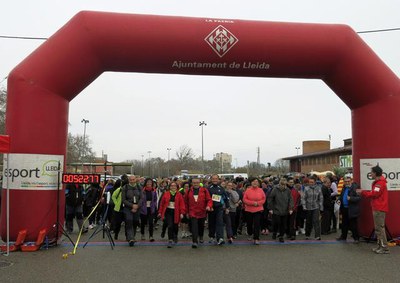 El paer en cap ha animat els participats de la cursa i de la caminada popular de la boira a continuar fent esport i salut.