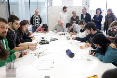 Els tallers d'Animac complementen des del punt de vista pedagògic i educatiu, la difusió de les darreres novetats en el món de l'animació..