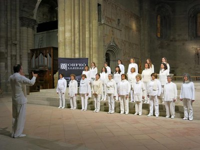 L’Orfeó Lleidatà ha interpretat a la Seu Vella peces de compositors de tots els temps que es van inspirar en l’oració de l’Ave Maria.