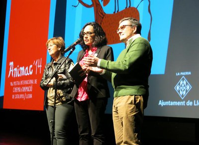 El paer en cap amb Montse Parra i Carolina López, en la clausura del 18è Animac.
