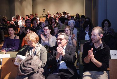 L’activitat, impartida per l’Aula Municipal de Teatre, té l’objectiu d’aplicar els diferents recursos interpretatius a les aules.