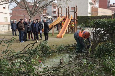 També es farà una repassada de bancs, jocs infantils, senyals, fanals, així com dels marges de la via pública, camins i solars.
