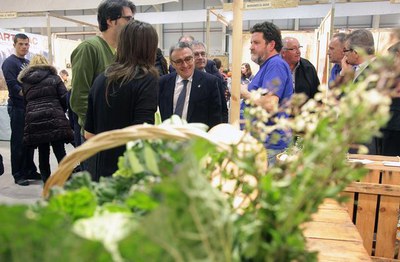 L'alcalde Ros i diversos regidors han visitat Fira Natura, organitzada per l’entitat ecologista IPCENA, amb més de 100 expositors.