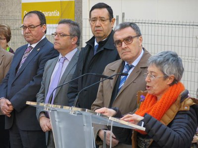 El paer en cap ha defensat els serveis i els programes dedicats a la promoció de la dona i ha mostrat el seu malestar perquè la Llei Local aprovada p….