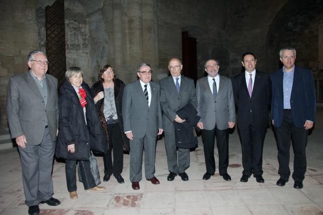 L'alcalde, l'expresident del Parlament, Joan Rigol, el delegat del Govern de la Generalitat, Ramon Farré, el president de la Diputació, Joan Reñé, i els responsables de les diferents Plataformes del Dret a Decidir a Catalunya, a la Seu Vella.