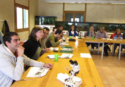 Els participants en el taller “Lluita biològica de plagues i malalties" han conegut les principals plagues i mallaties dels horts i jardins i com con….