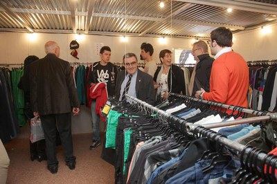 Aquest dimarts ha obert les portes l'edifici modernista de la mà de jamSTORES que l'ha convertit en un innovador centre comercial de botigues efímeres.