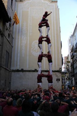Els Castellers de Lleida han fet una torre de 7, després de 4 anys sense obrir la temporada amb aquesta construcció..