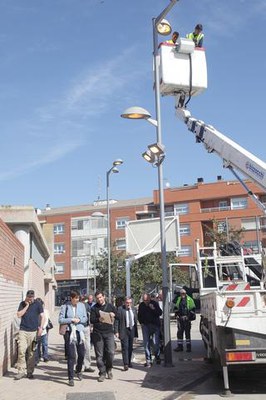 També es fa una repassada de bancs, jocs infantils, senyals, fanals, entre altres.