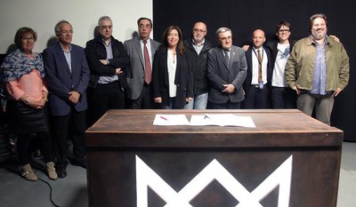 Fotografia de grup, durant la presentació del projecte "Moviement".