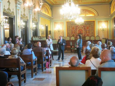 Nombrosos ciutadans i ciutadanes han visitat durant tot el dia la Paeria coincidint amb el Dia del Municipi.