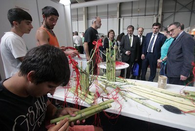 La fira compta amb la participació de 25 empreses de diferents sectors ..