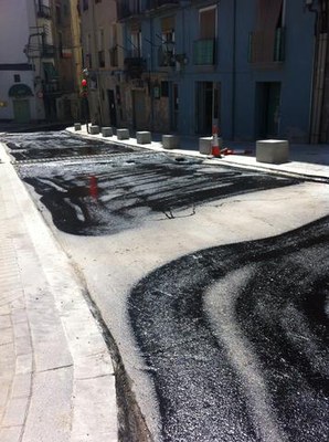 L’adequació del carrer la Palma complementa l’actuació de l’entorn de la plaça Sant Antoni Maria Claret i el Parador Nacional del Roser.