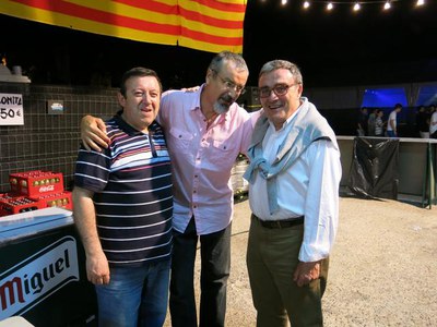 L'alcalde Ros, amb C.García i Paco Ermengol, al Centro Latinoamericano.